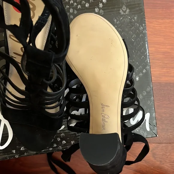 Sam Edelman Yarina Black Suede Heels - Picture 6 of 8